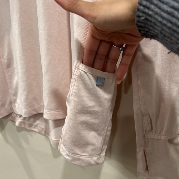 🔥Nike running Long Sleeve Athletic Tee🔥 - Picture 6 of 7